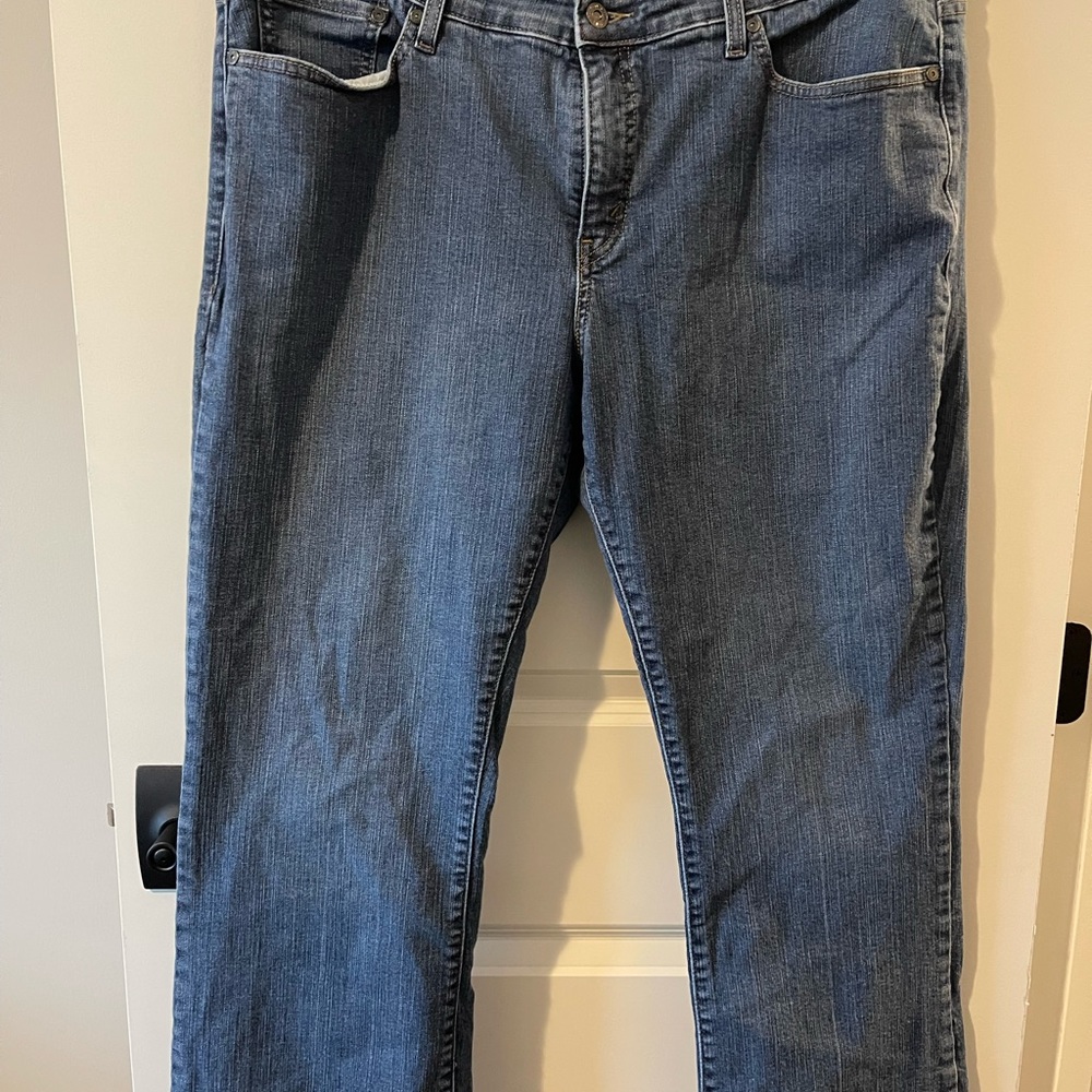 Women’s Vintage Levi’s Perfectly Shaping Bootcut 512 Jeans EUC